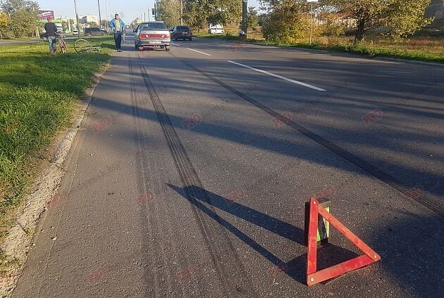 В Запорожской области велосипедист угодил под колеса легковушки