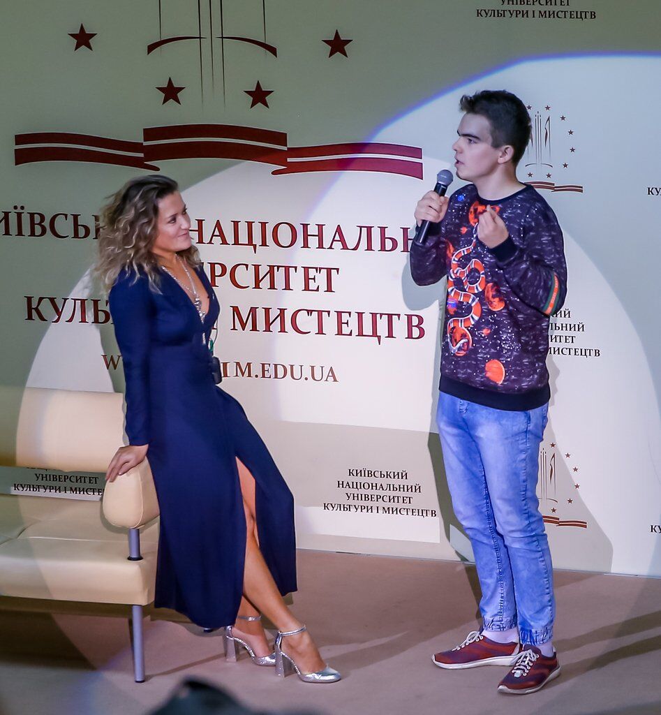 "Навіть співати не буду": Могилевська уклала незвичайне парі зі студентами