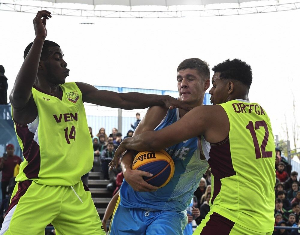 Українці з першого місця вийшли до чвертьфіналу ЮОІ-2018 в баскетболі 3х3