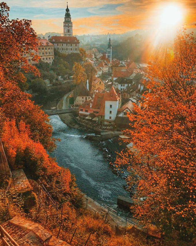 "Зриває дах": фотограф поділилася знімками осінньої Чехії