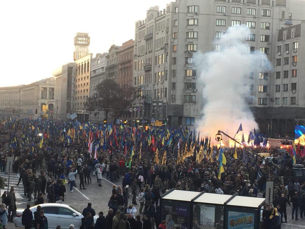 Тысячи людей вышли на марш УПА в Киеве: все подробности, фото и видео