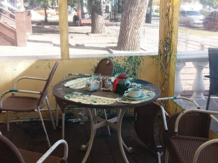 в запоріжжі облили зеленкою