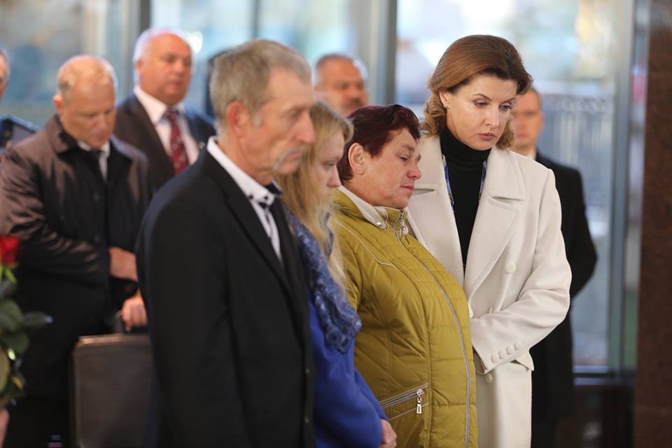 ''Віддали життя за народ'': в Україні вшанували пам'ять загиблих на Донбасі захисників