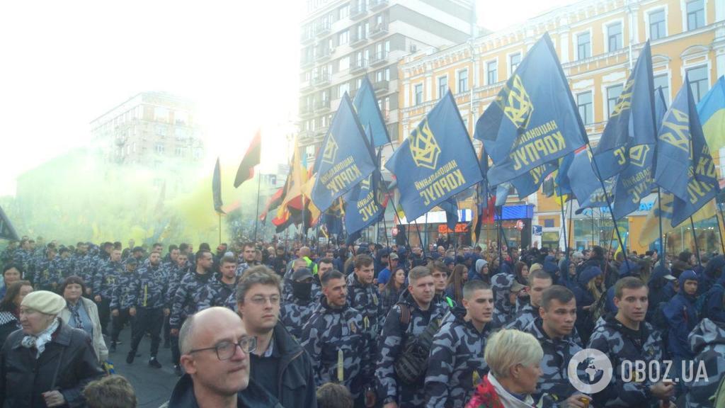 Тысячи людей вышли на марш УПА в Киеве: все подробности, фото и видео