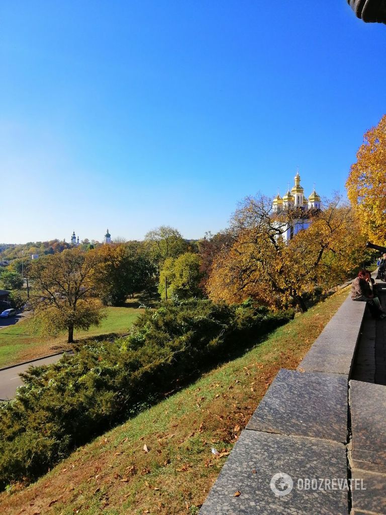 Красна площа і старовинні церкви: як виглядає осінній Чернігів