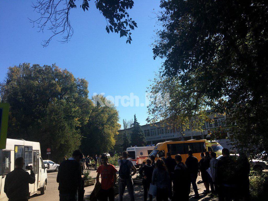 Кровавый взрыв в Керчи: появились первые фото с места ЧП