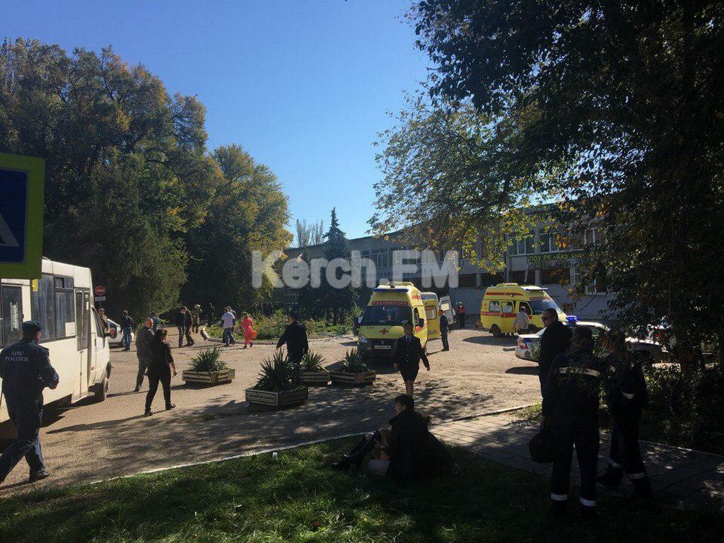 Кривавий вибух у Керчі: з'явилися перші фото з місця НП
