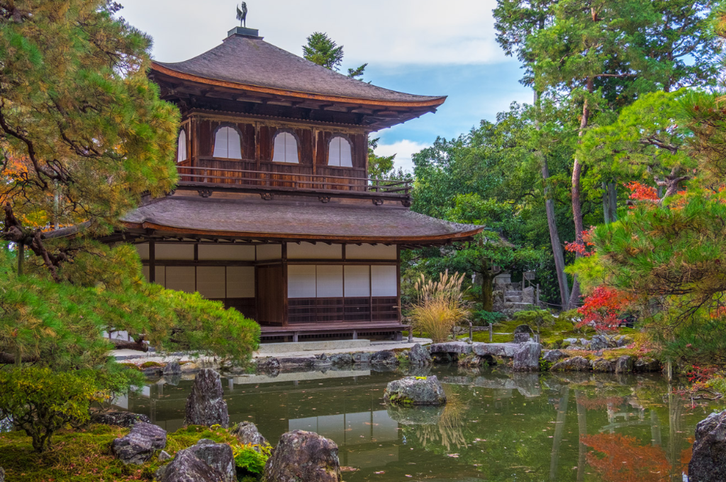 "Серебряный павильон": блогерша рассказала о чудесном храме в Азии