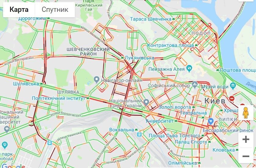 Центр Киева сковали пробки: карта ''красных'' улиц