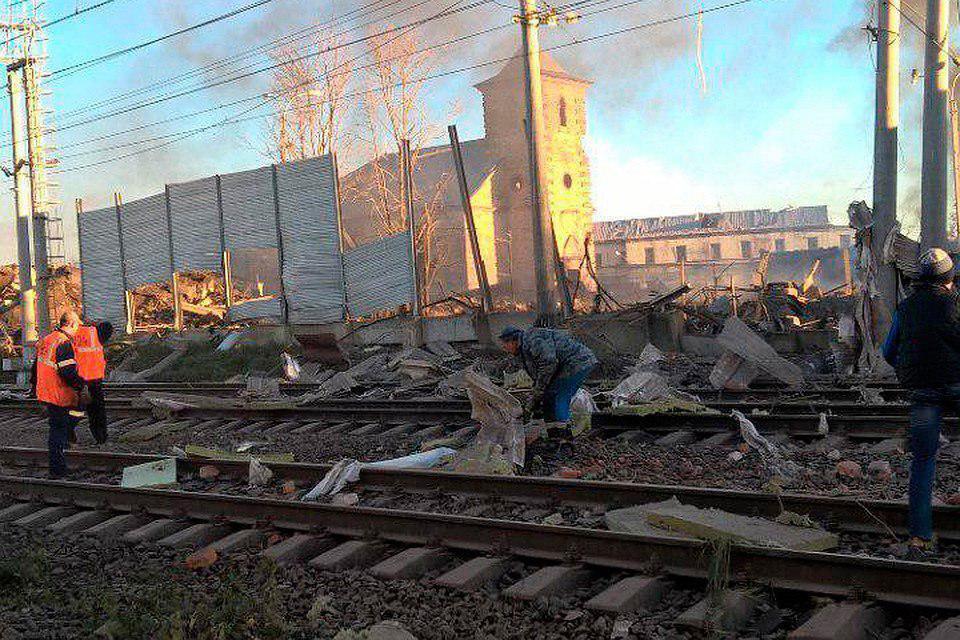 Під Пітером прогримів потужний вибух: подробиці, фото і відео з місця НП