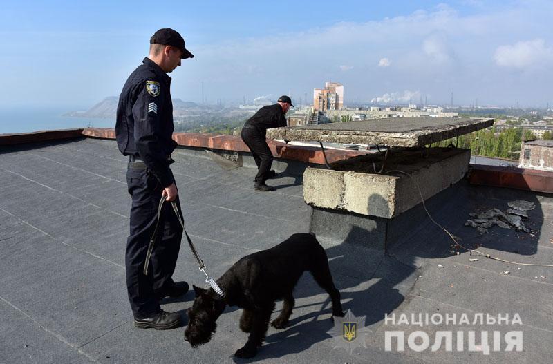 "Похороните нас вместе": в Мариуполе дети совершили самоубийство