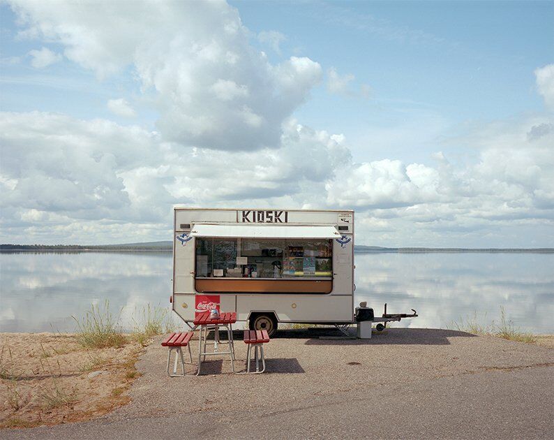 ''Разруха и запустение'': фотографы показали ''былое величие'' Украины и России