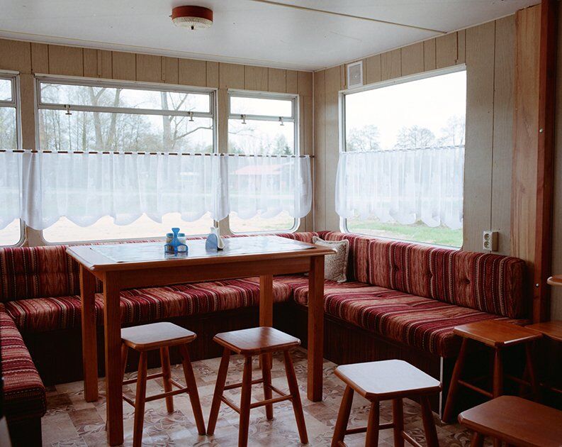 ''Разруха и запустение'': фотографы показали ''былое величие'' Украины и России