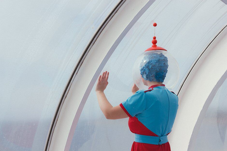 ''Разруха и запустение'': фотографы показали ''былое величие'' Украины и России