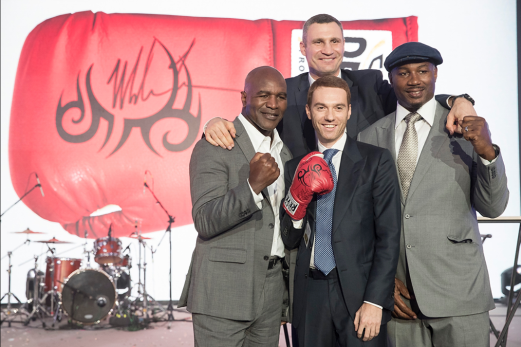 "200 тис. дол. на зал боксу у Маріуполі": Кличко підвів підсумки благодійного аукціону