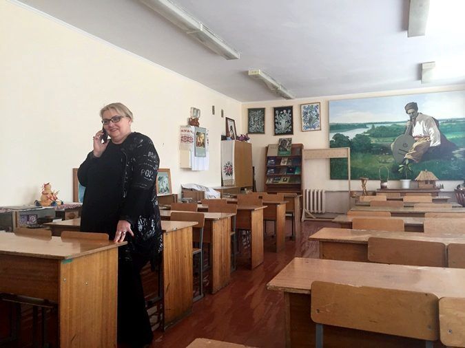 Марина Поплавская в кабинете украинского языка в родной школе