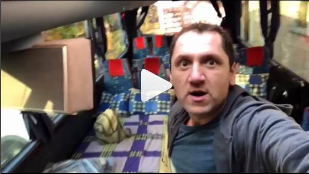 Артист показав, як влаштований