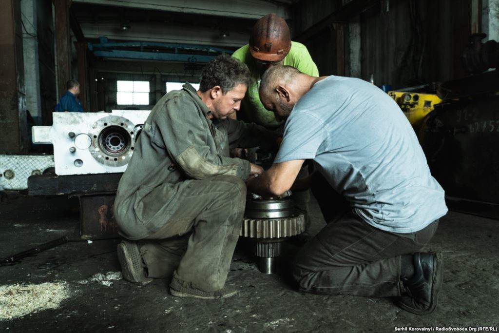 Як працюють шахтарі в Україні: яскравий фоторепортаж