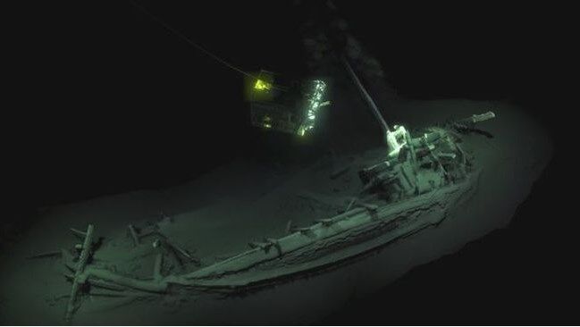 На дні Чорного моря знайшли стародавній корабель: фото