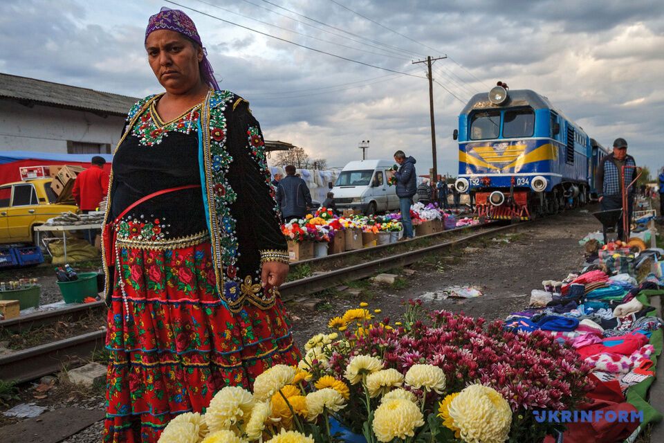 В сети появились фото необычного рынка на Закарпатье