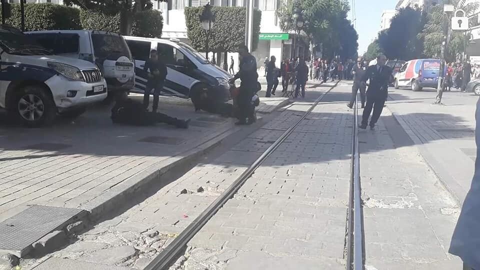 Смертниця влаштувала кривавий теракт у Тунісі: опубліковані фото