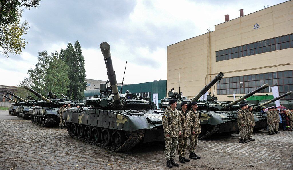 "Россия стянула войска на границу с Украиной": Турчинов заявил об угрозе вторжения