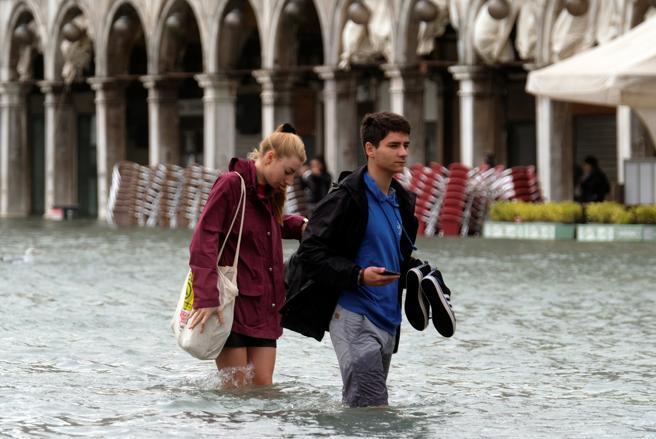 Смертоносный ураган в Италии: появились новые фото и данные о жертвах