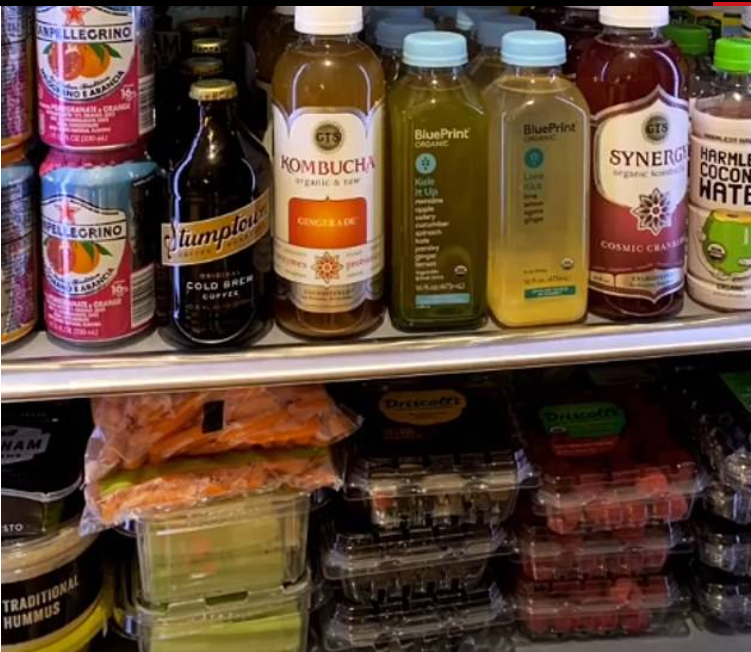 Їж, як "ангел": Белла Хадід розкрила вміст свого холодильника