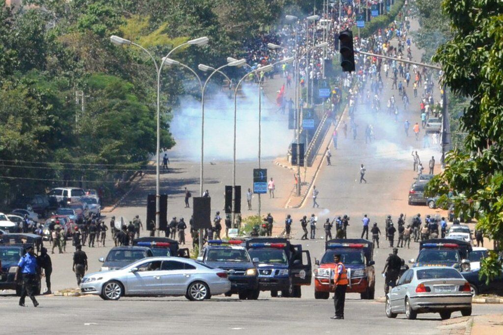 У Нігерії силовики розстріляли кілька десятків протестувальників: що сталося