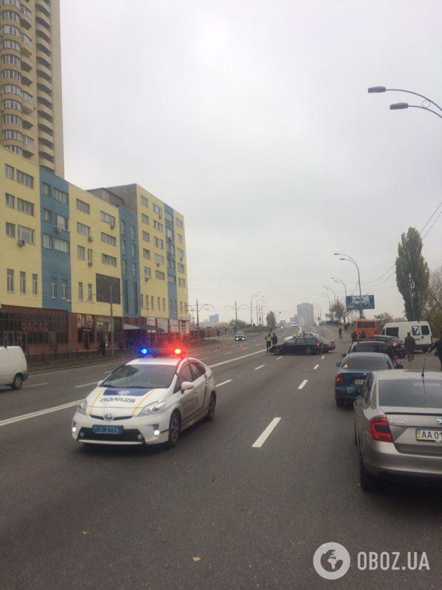 В Киеве жильцы ЖК Войцеховского устроили транспортный апокалипсис: все подробности
