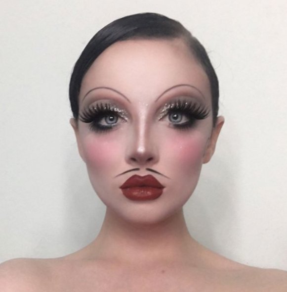 Страшно красивый макияж для Хэллоуина 2018: подборка идей