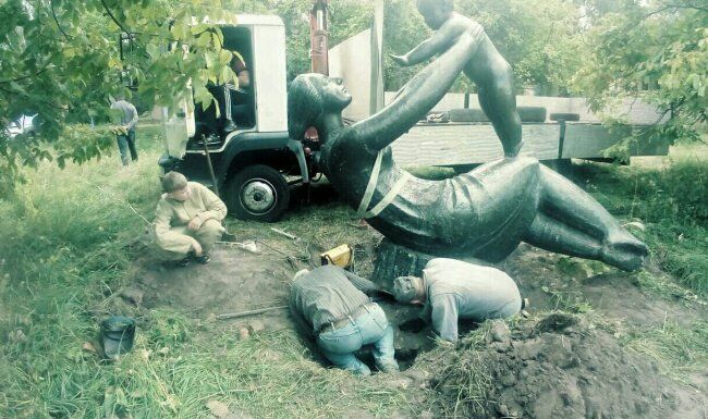 Пропала 40 лет назад: в Киев вернули давно потерянную скульптуру