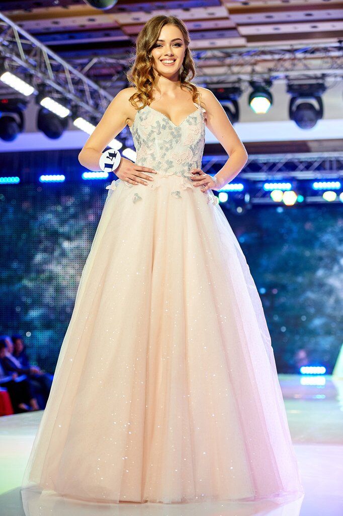 Олена Фірут — переможниця Міжнародного конкурсу краси "Miss & Mister Planet-2018"