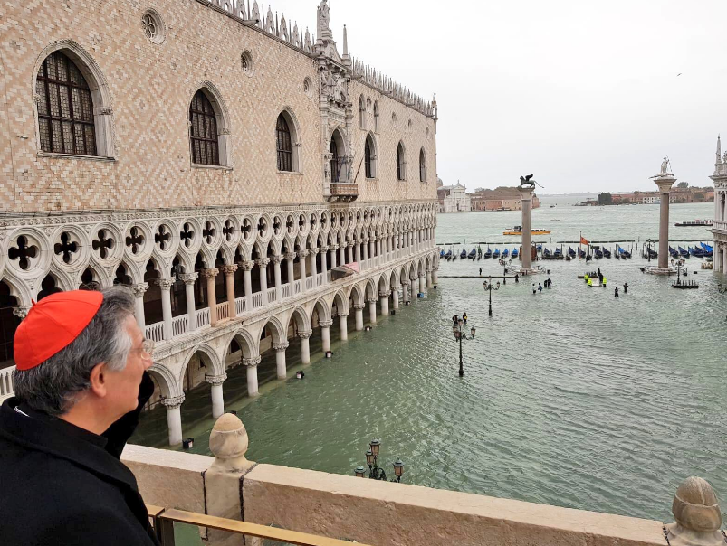 "Море по колено": как живет затопленная Венеция. Фоторепортаж
