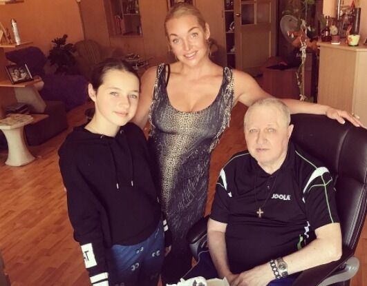 ''Как рота солдат прошлась'': Волочкова вышвырнула из квартиры жену отца