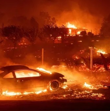 Вигоріло ціле місто: у Каліфорнії вирує найбільш руйнівна пожежа. Свіжі фото та відео
