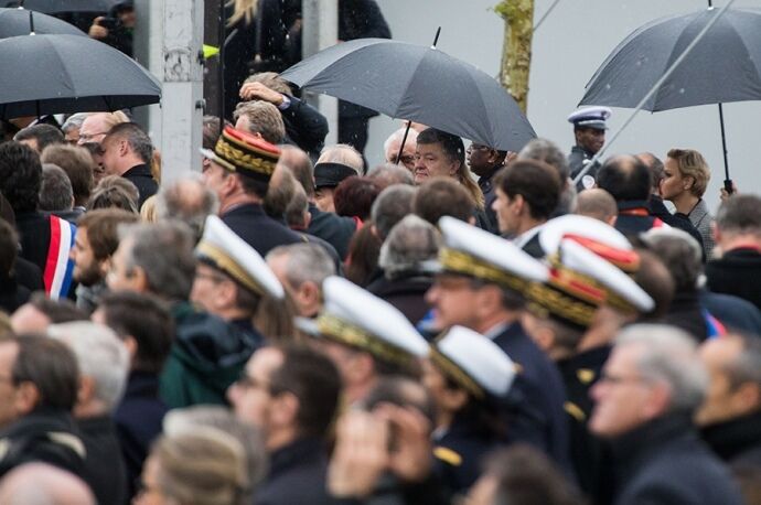 Порошенко и Трамп тоже там: в Париж съехались главы государств
