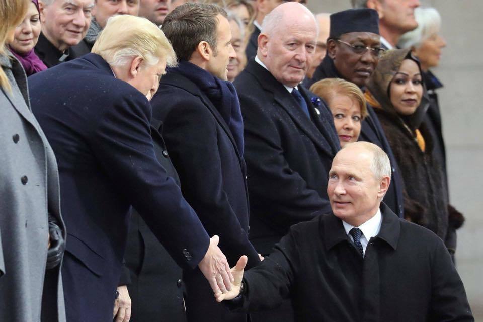 ''Путин утер им нос'': Запад пристыдили за гуляние с ''новым фюрером''