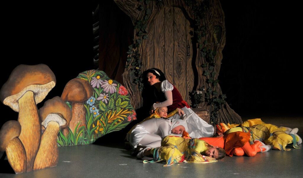 17 ноября Национальная оперетта покажет музыкальную сказку "Белоснежка и семь гномов"