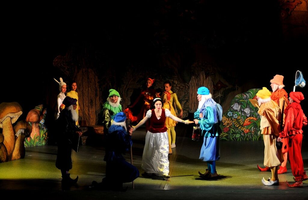 17 ноября Национальная оперетта покажет музыкальную сказку "Белоснежка и семь гномов"