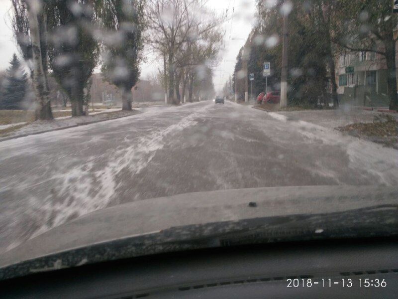 В Донецке выпал первый снег: фото, видео