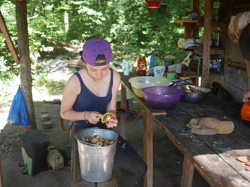 В лагере учатся готовить