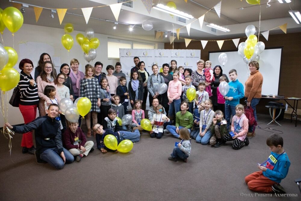 Фонд Рината Ахметова открыл Мастерскую добрых дел для детей-сирот