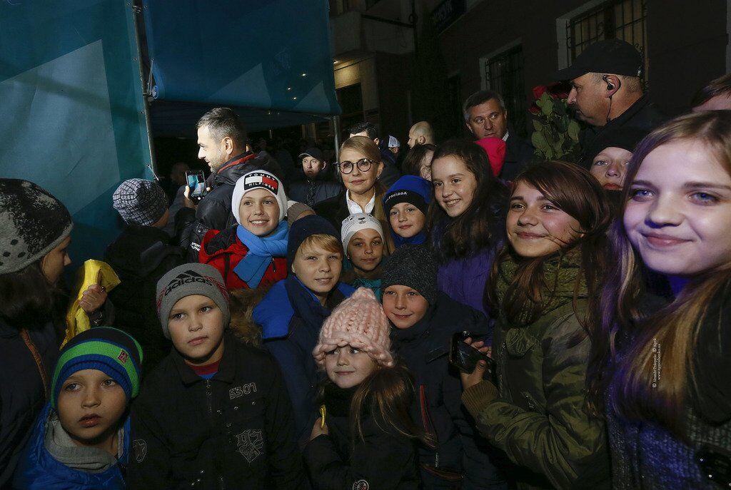Тимошенко на зустрічі у Бурштині