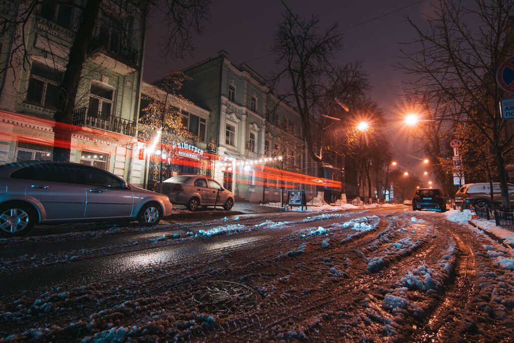 Перший сніг у Києві: в мережі з'явилися нові барвисті фото столиці