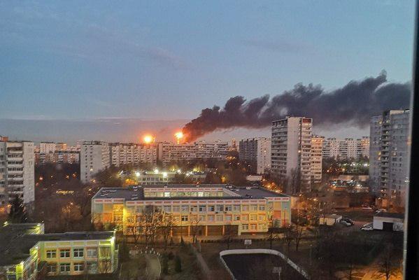 Появился ''ядерный гриб'': в Москве горел НПЗ. Все подробности, фото и видео огненного ада