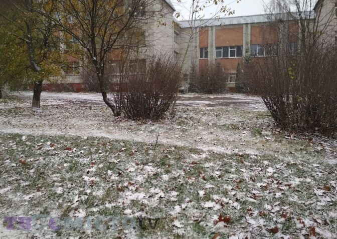 ''Наконец-то!'' В сети восторг из-за первого снега во Львове