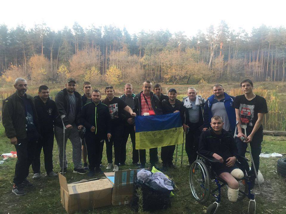 Наталя Юсупова з пораненими з ірпінського госпіталю