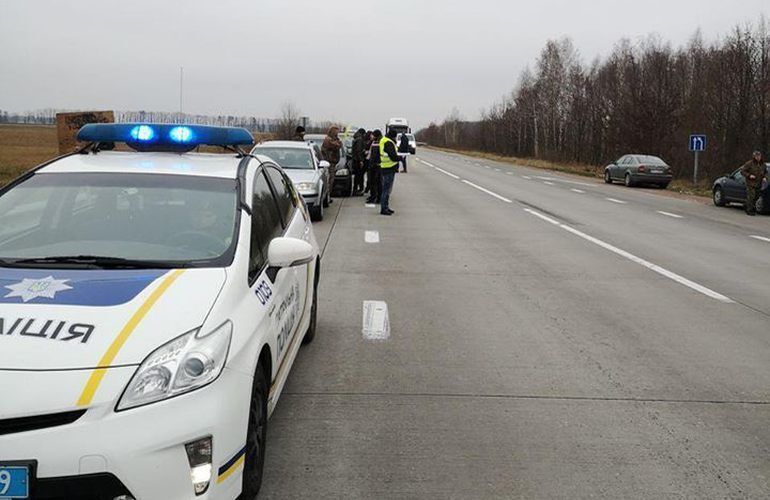 Загрожує в'язниця: як "євробляхерів" покарають за свавілля в Україні