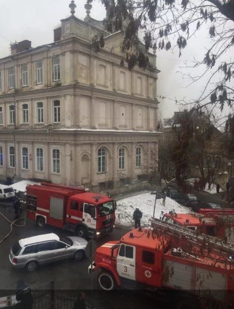 У Львові загорілася обласна лікарня: подробиці інциденту